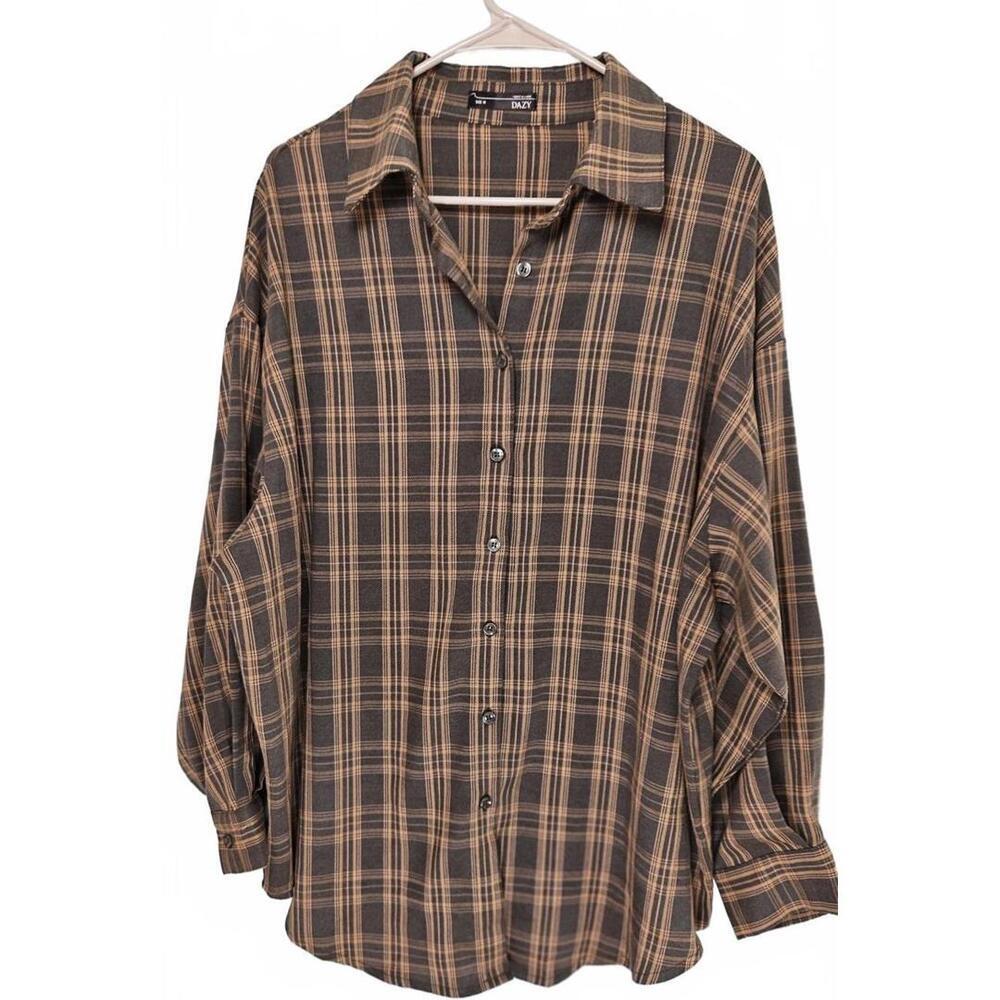 DAZY Men's Gray and Tan Oversized Plaid Button-Up Shirt‎ Size Medium